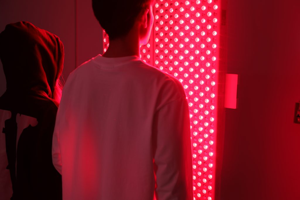 Comparative Clarity: Choosing a Red Light Therapy Manufacturer That Actually Delivers